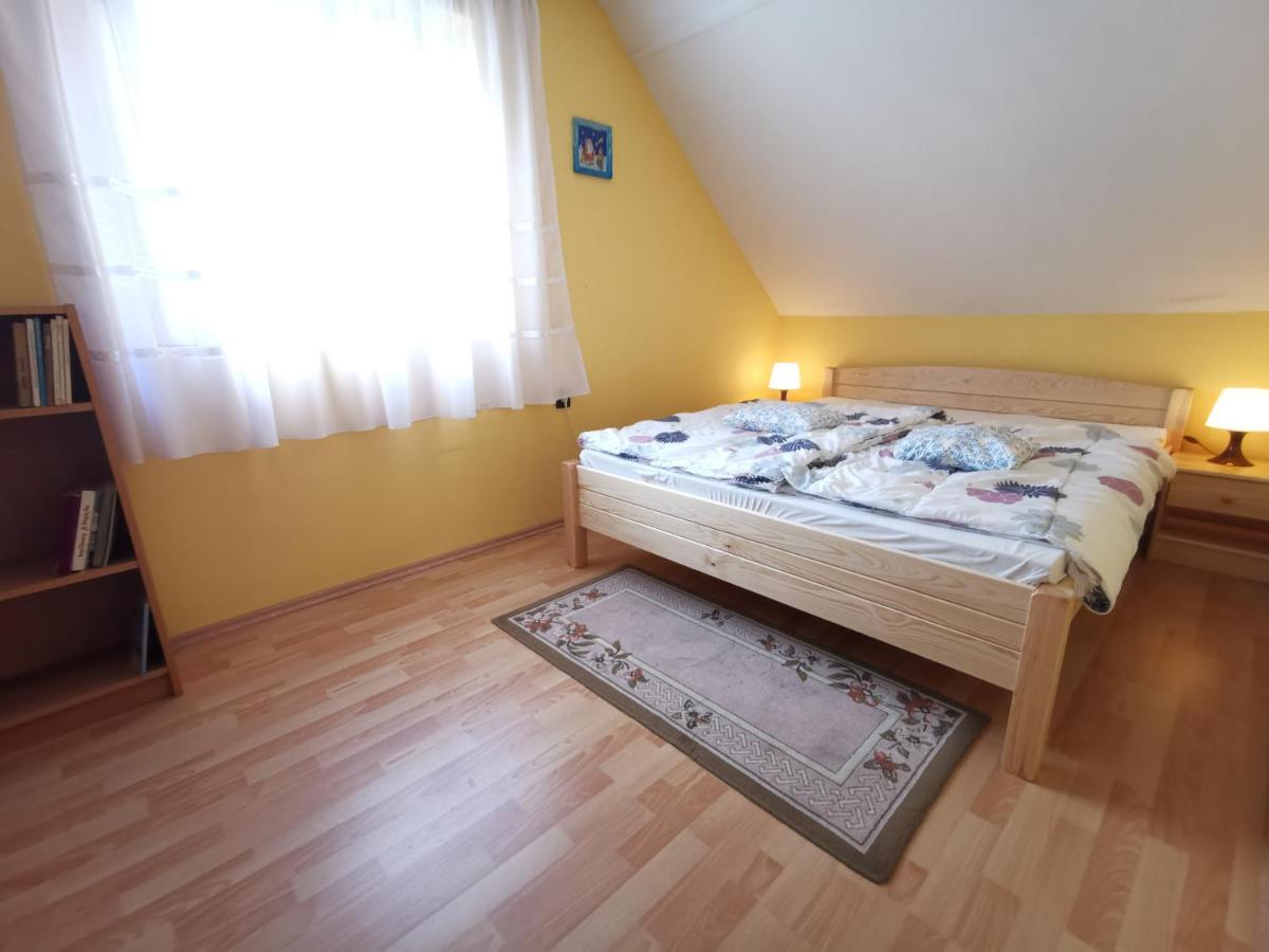 Erika Vendeghaz Centrumban Balatonkeresztúr Zewnętrze zdjęcie